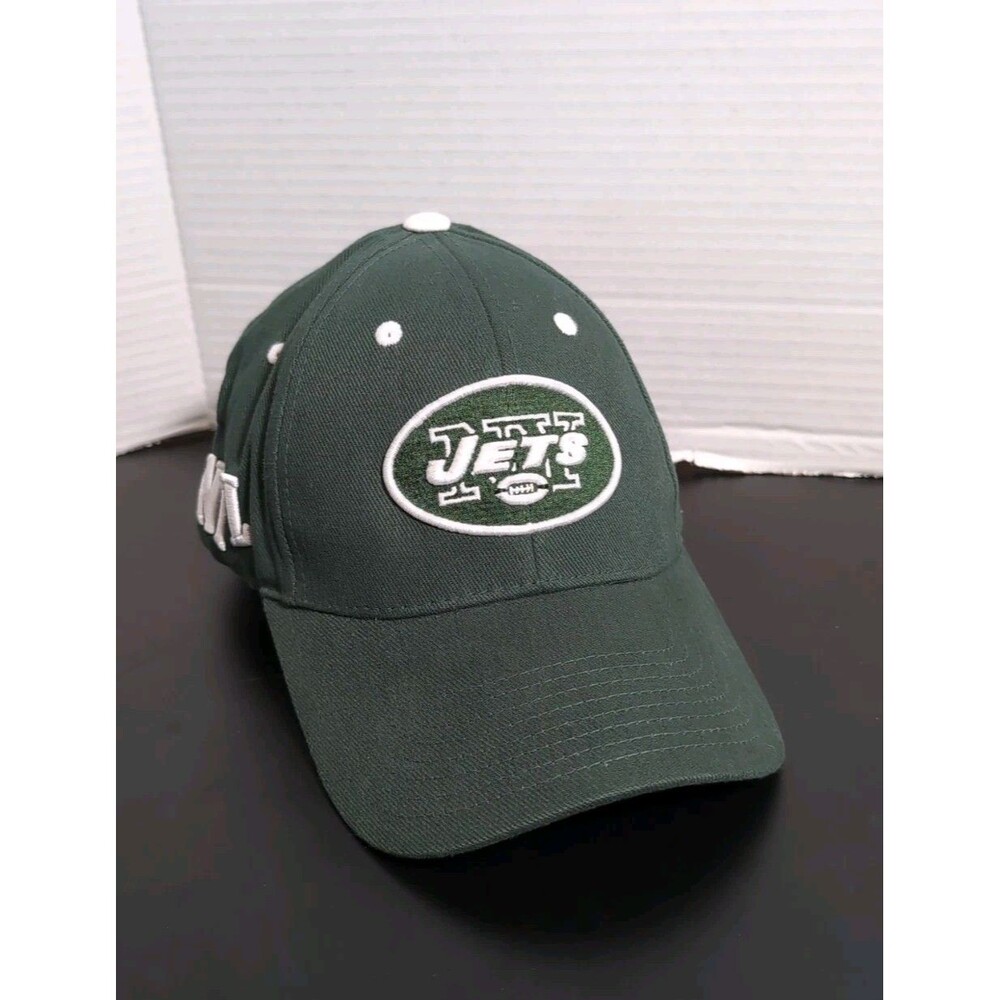 NEW YORK JETS EMBROIDERED LOGO CAP/HAT STRAPBACK  NFL TEAM APPAREL  EUC  GREEN